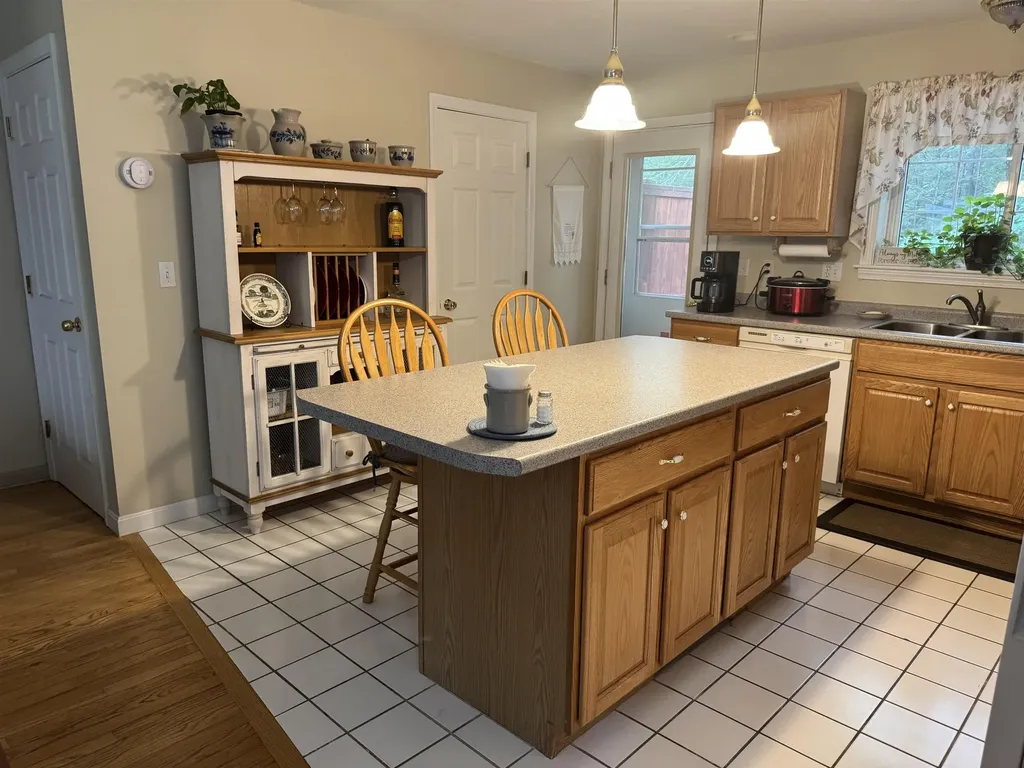 335 Calef Highway Barrington NH 03825