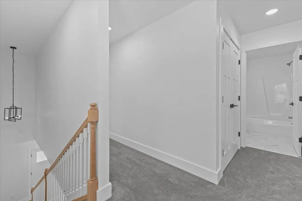 208 Dale Road Burlington VT 05401