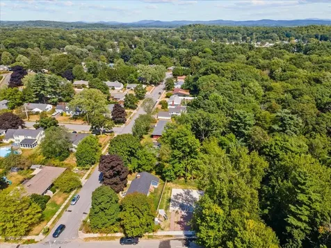 208 Dale Road Burlington VT 05401