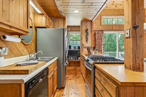 464 Forest Mountain Road Peru VT 05152