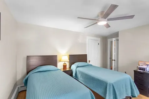 100 Hollis Street Manchester NH 03101