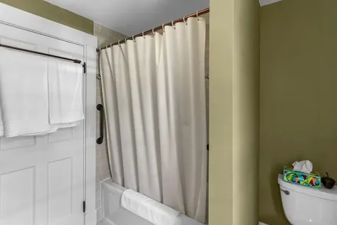 100 Hollis Street Manchester NH 03101