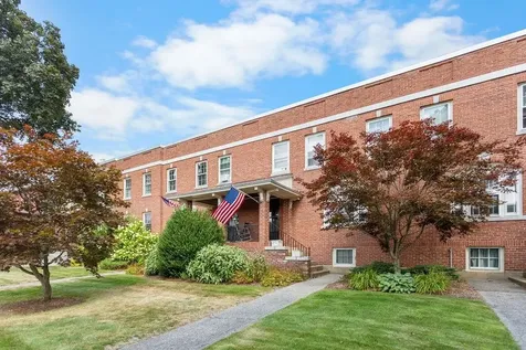 100 Hollis Street Manchester NH 03101