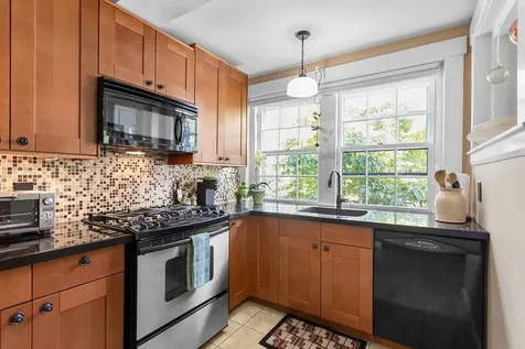 100 Hollis Street Manchester NH 03101