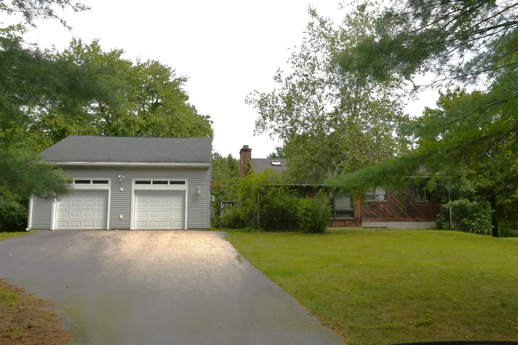 5 Dwyer Street Merrimack NH 03054