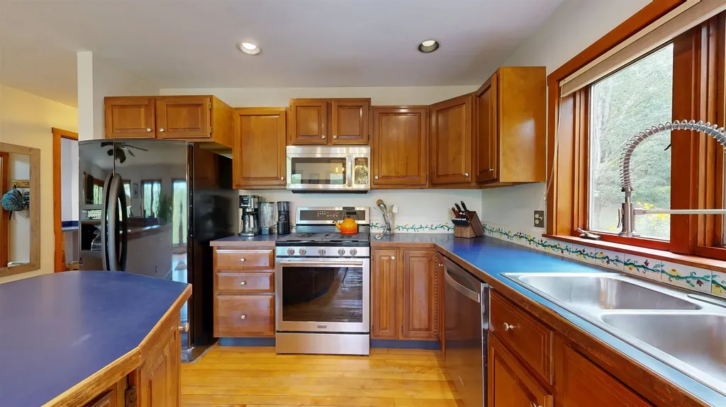 132 Stonefence Road Richmond VT 05477