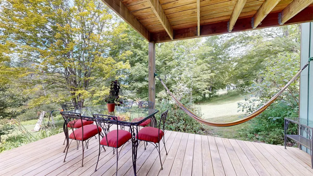 132 Stonefence Road Richmond VT 05477