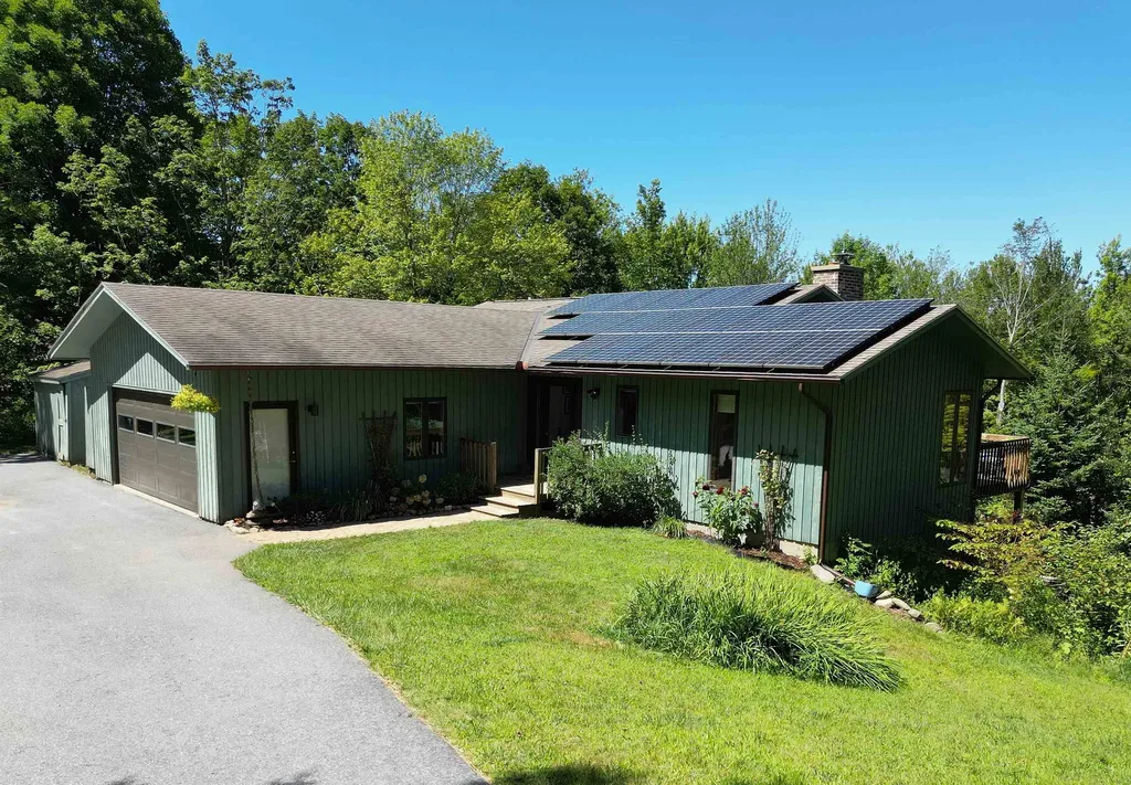 132 Stonefence Road Richmond VT 05477