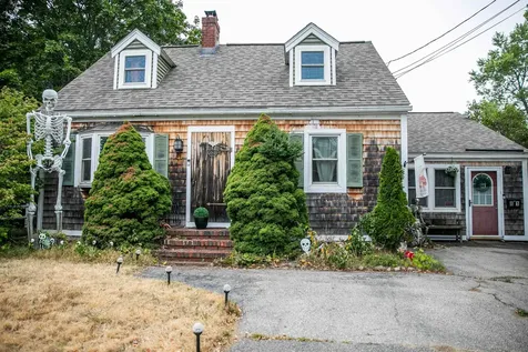 81 Washington Street Rochester NH 03867