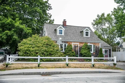 81 Washington Street Rochester NH 03867