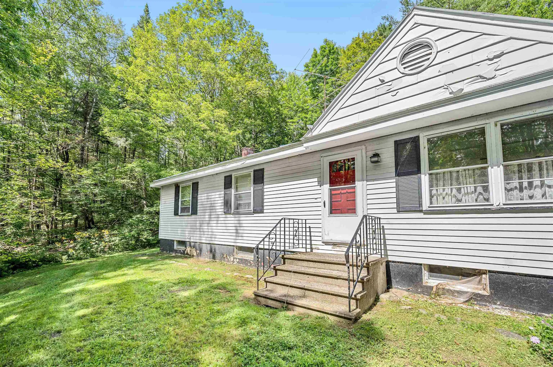25 Bear Hoot Hollow Washington VT 05675