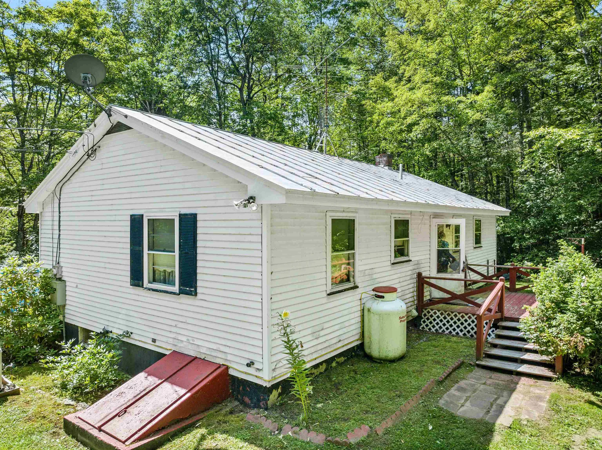 25 Bear Hoot Hollow Washington VT 05675
