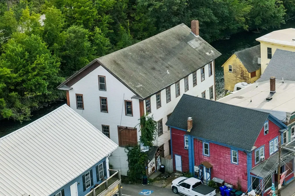 260 Main Street Tilton NH 03276