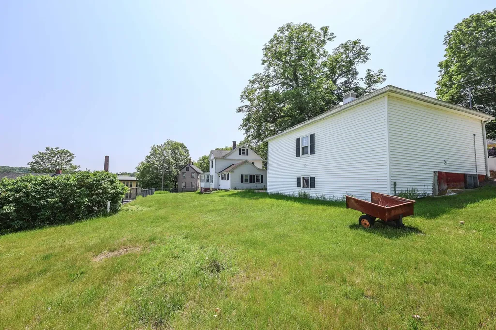 11 Linden Street Somersworth NH 03878