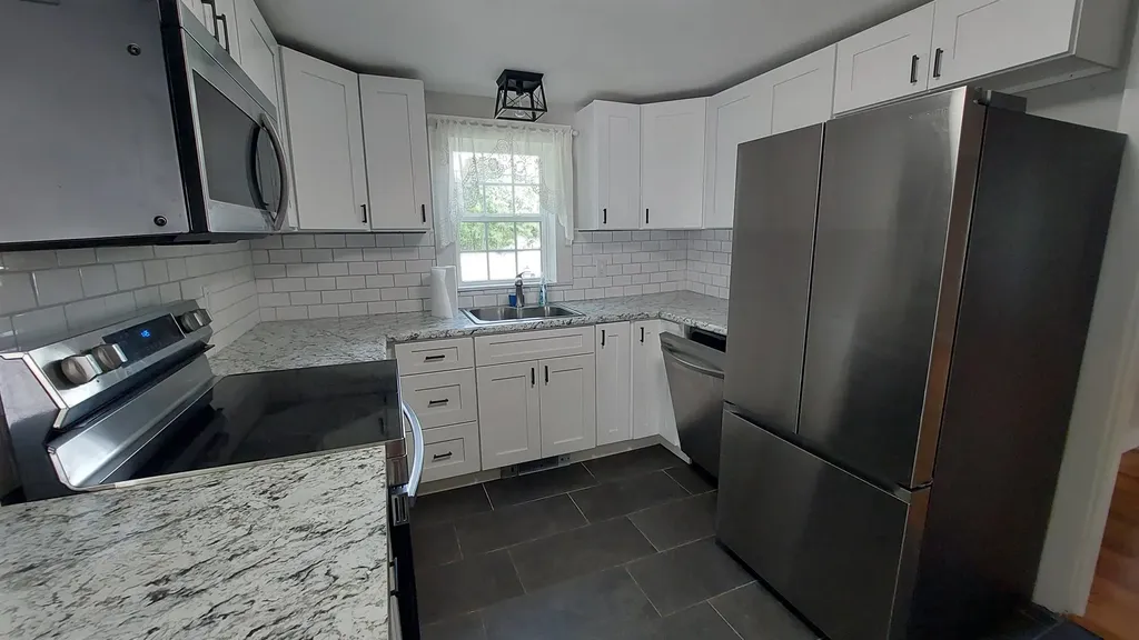 1 Cummings Street Plymouth NH 03264