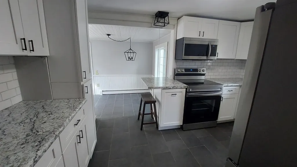 1 Cummings Street Plymouth NH 03264