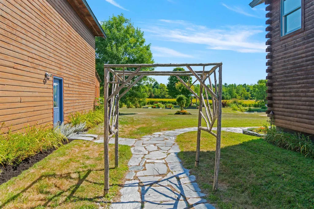 926 Cline Road Georgia VT 05478