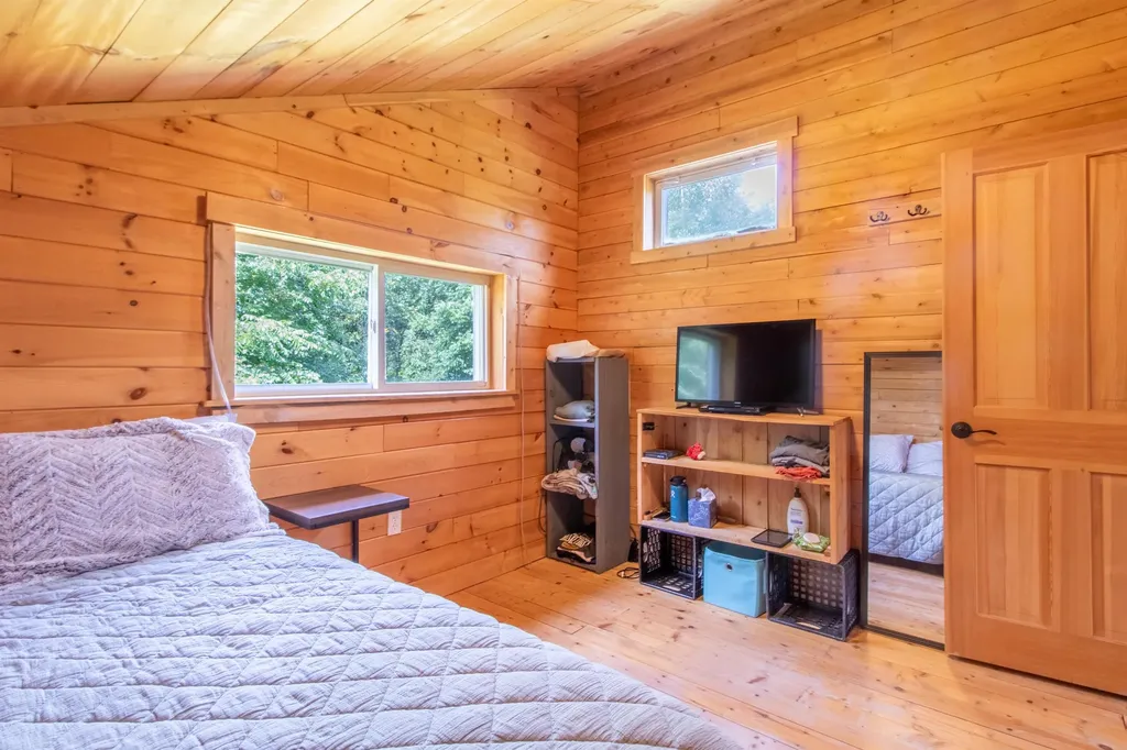 75 Stonewall Street Newport City VT 05855