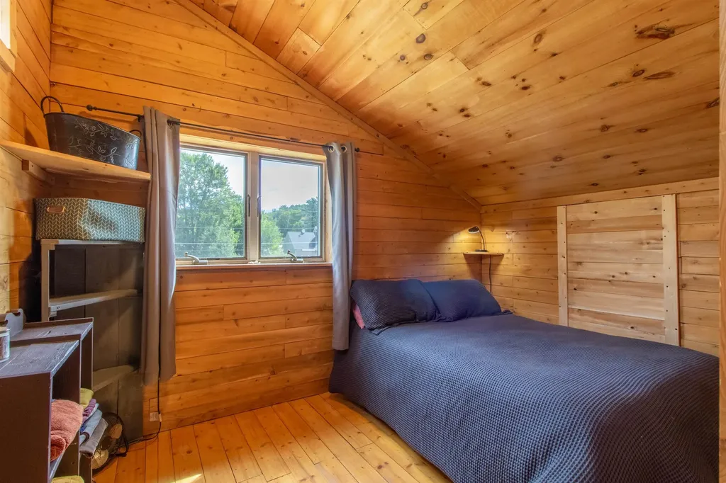 75 Stonewall Street Newport City VT 05855