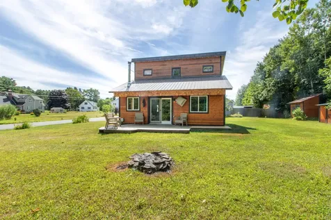 75 Stonewall Street Newport City VT 05855