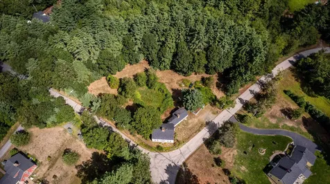 21 Currier Street South Hampton NH 03827