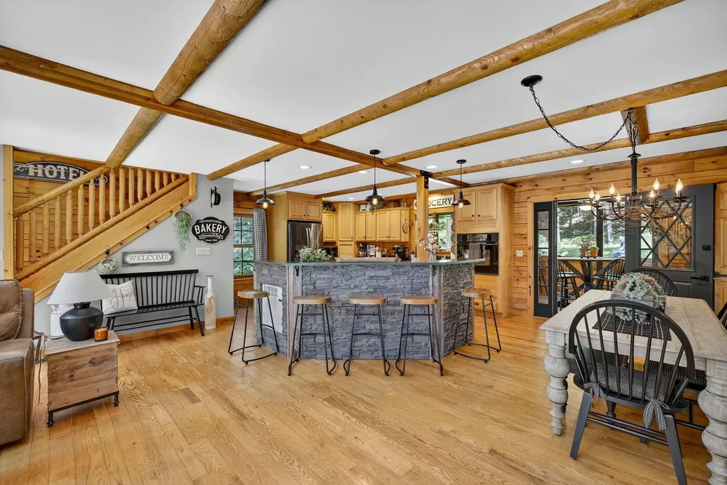 571 Hurricane Road Keene NH 03431