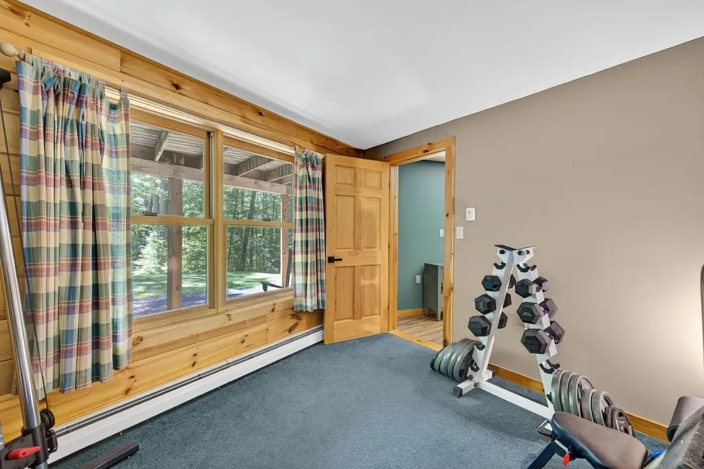 571 Hurricane Road Keene NH 03431