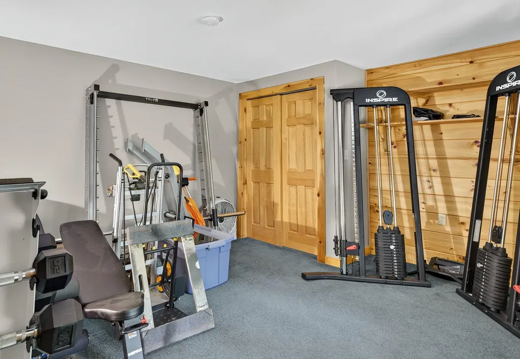 571 Hurricane Road Keene NH 03431