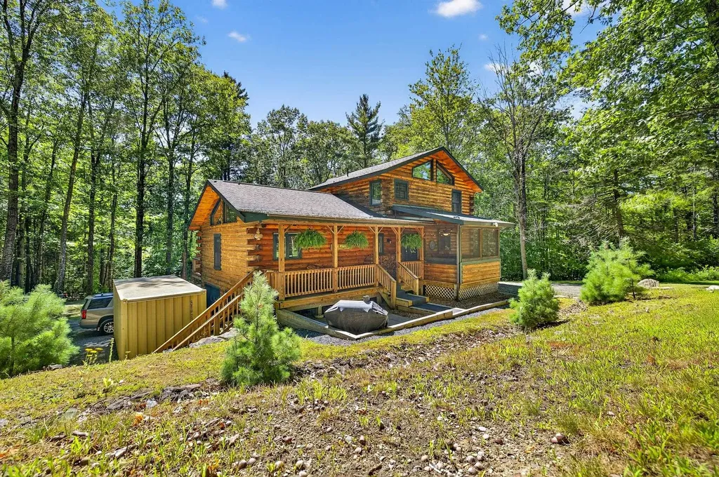 571 Hurricane Road Keene NH 03431