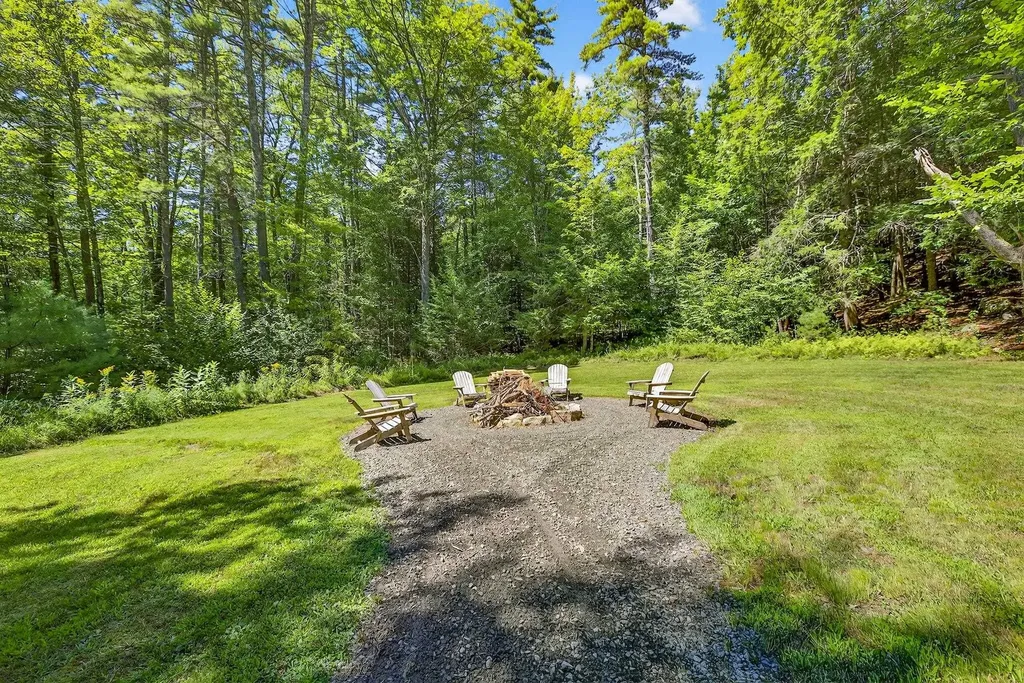 571 Hurricane Road Keene NH 03431
