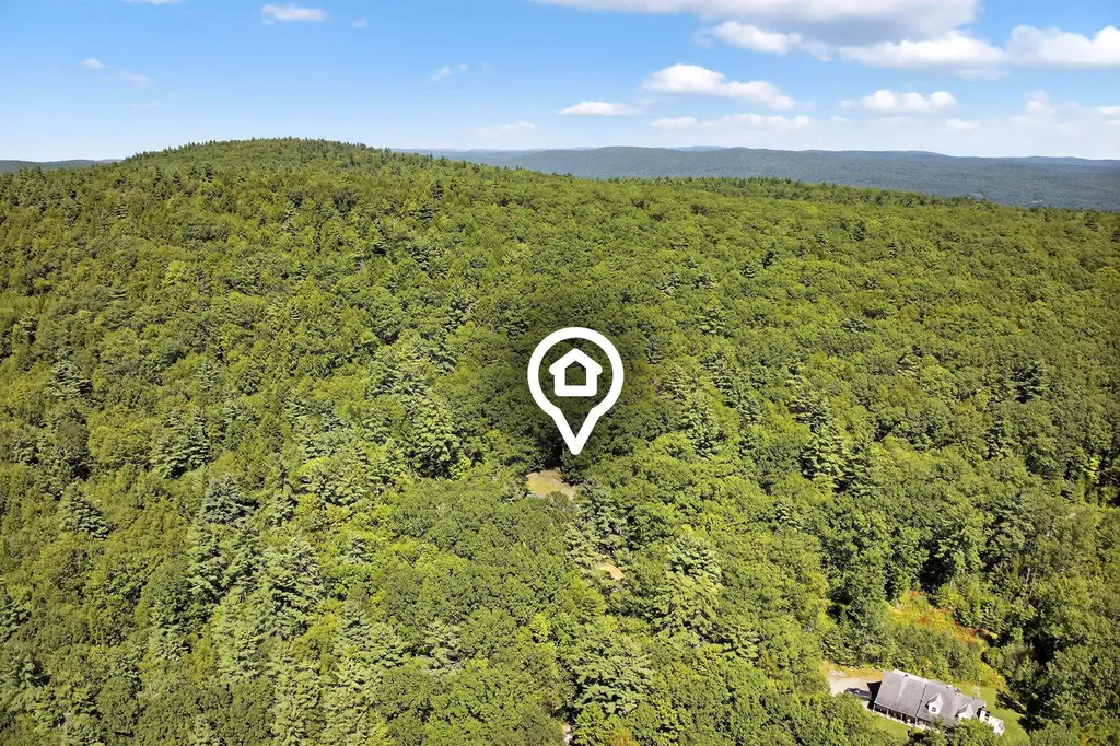 571 Hurricane Road Keene NH 03431