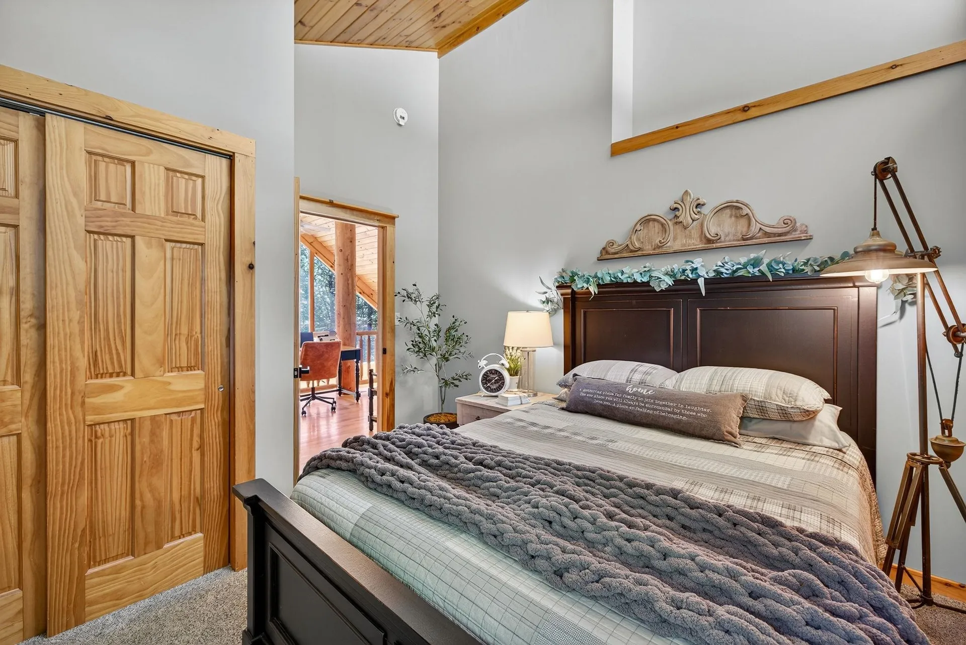 571 Hurricane Road Keene NH 03431