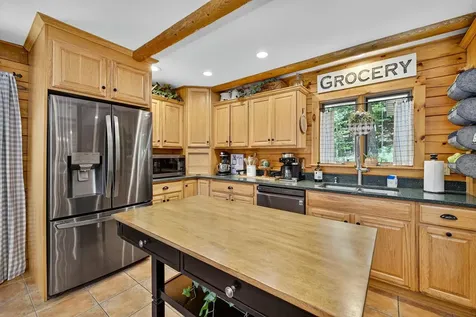 571 Hurricane Road Keene NH 03431