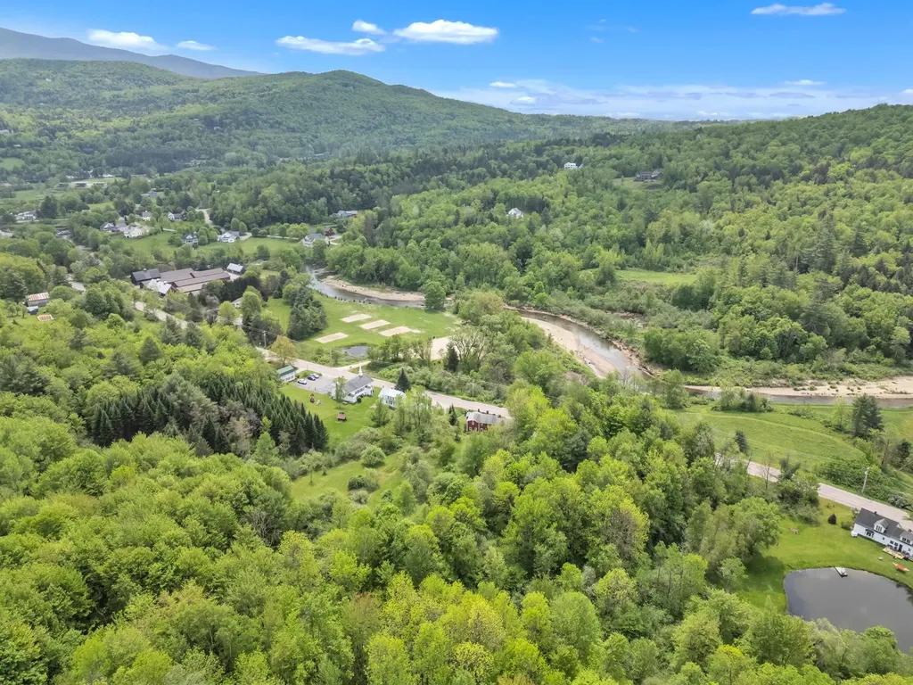 904 Moscow Road Stowe VT 05672
