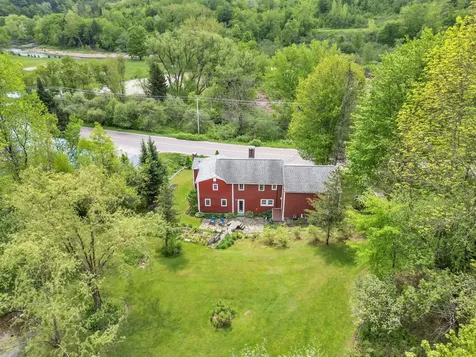 904 Moscow Road Stowe VT 05672