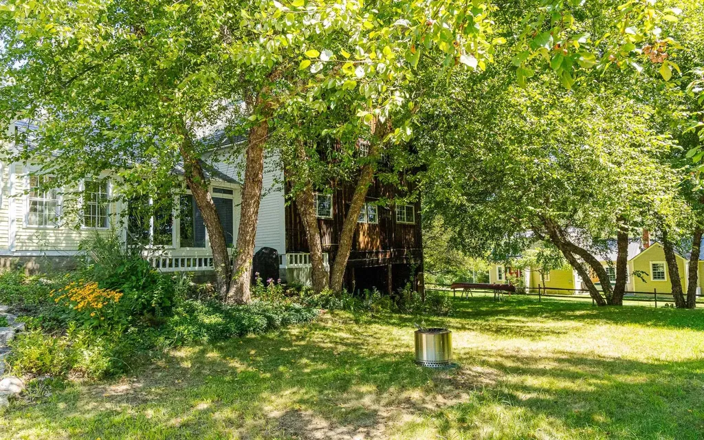 2 Glebe Road Westmoreland NH 03467