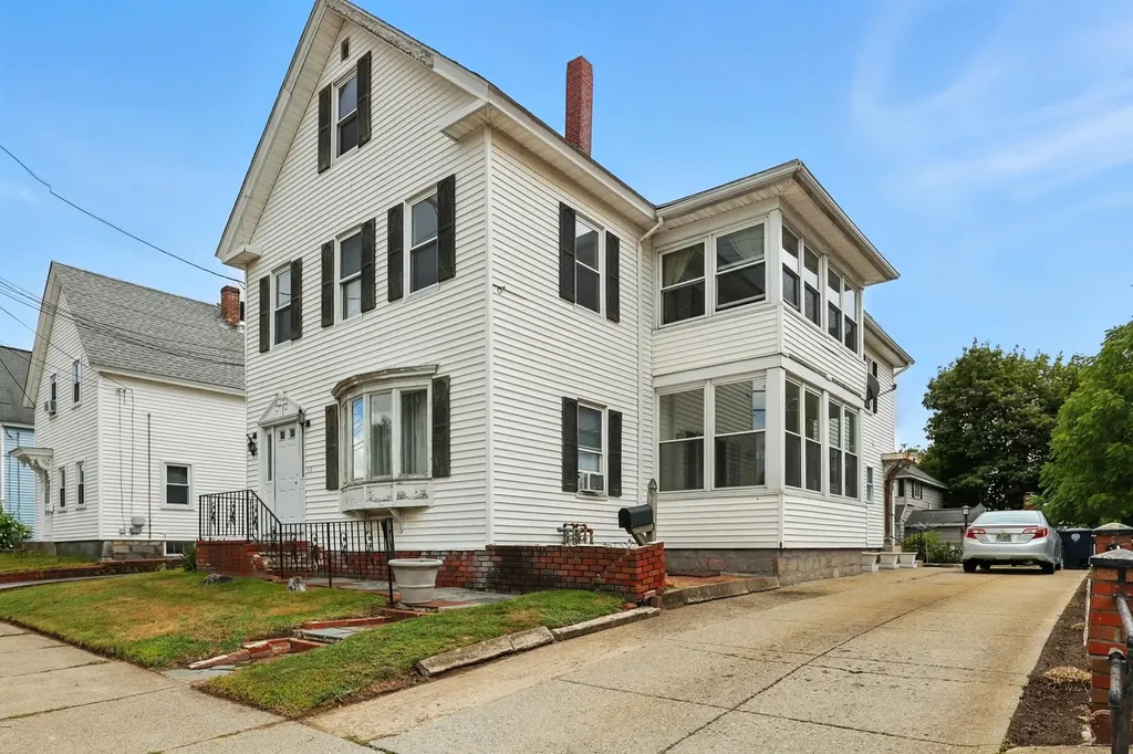 112 Kinsley Street Nashua NH 03060