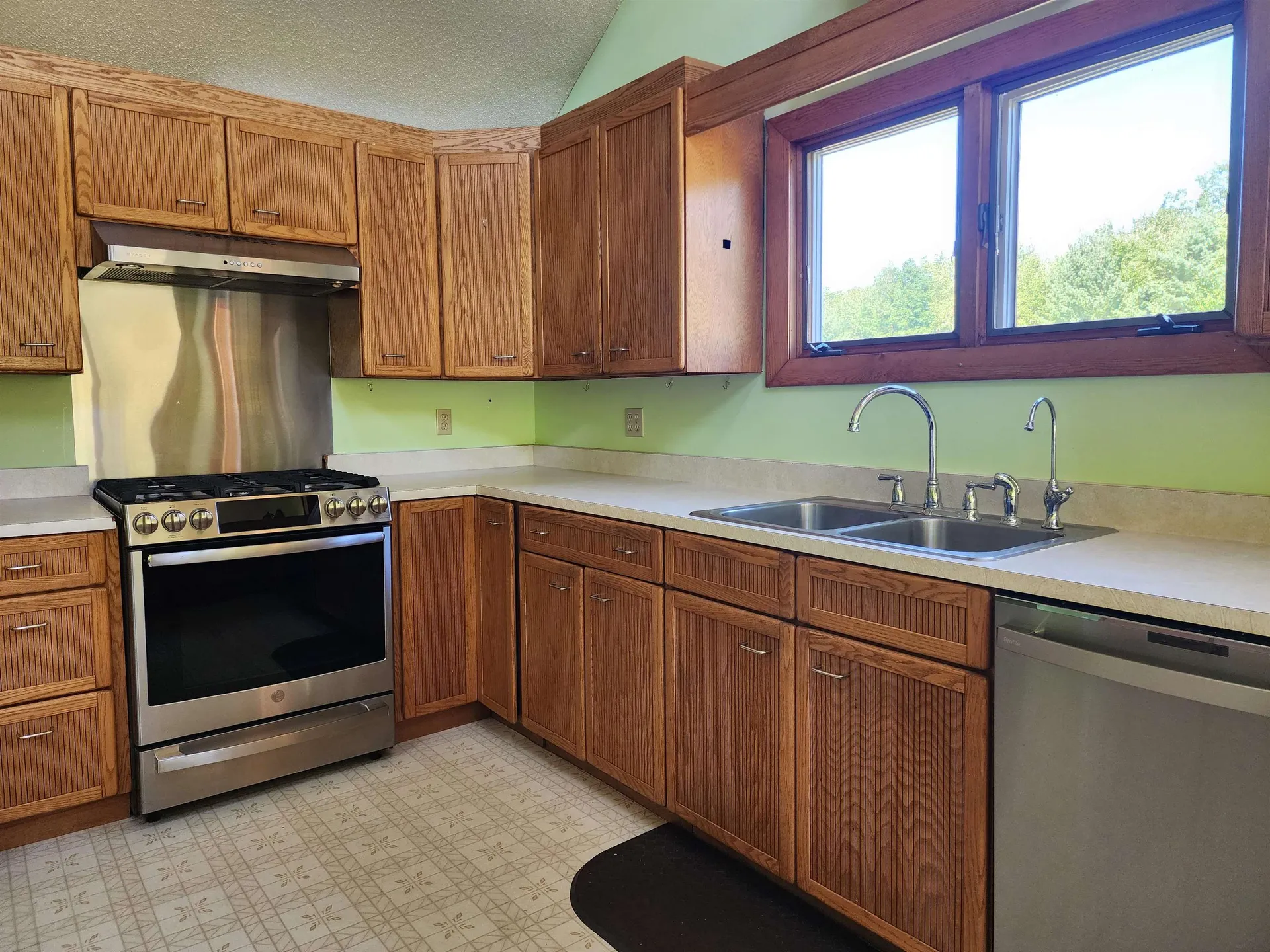 282 Carley Road Peterborough NH 03458