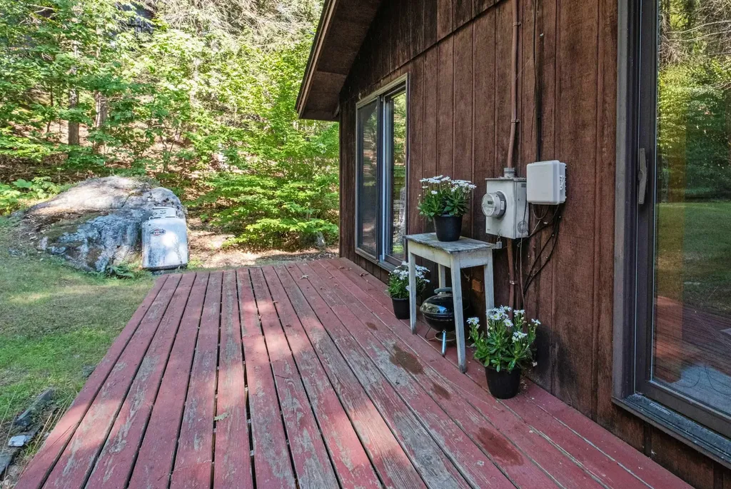 150 Minge Cove Road Alton NH 03810
