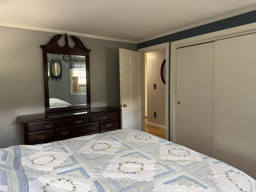 7 Garney Road Brookfield NH 03872