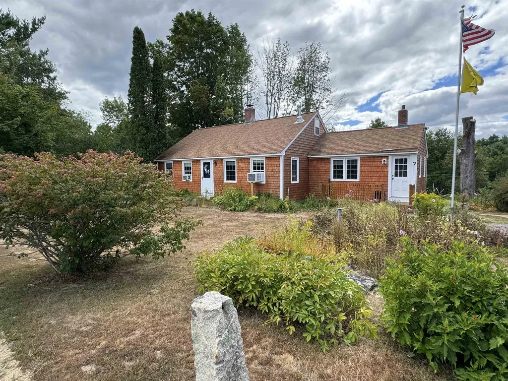 7 Garney Road Brookfield NH 03872