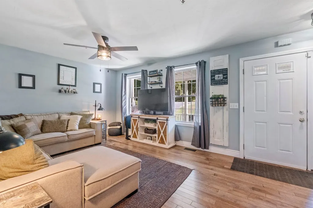 221 Aiden Circle Belmont NH 03220