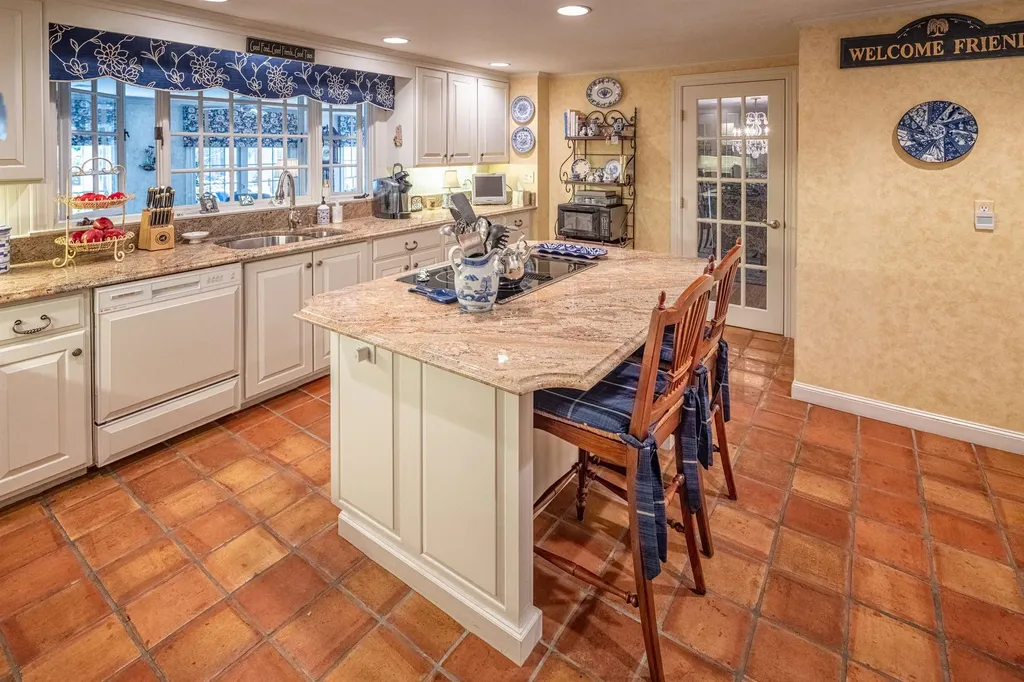 2 Shamrock Lane Dover NH 03820