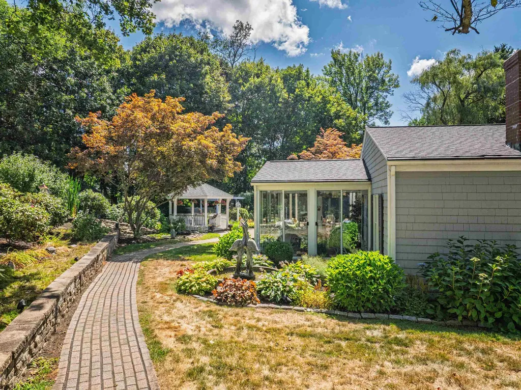 2 Shamrock Lane Dover NH 03820