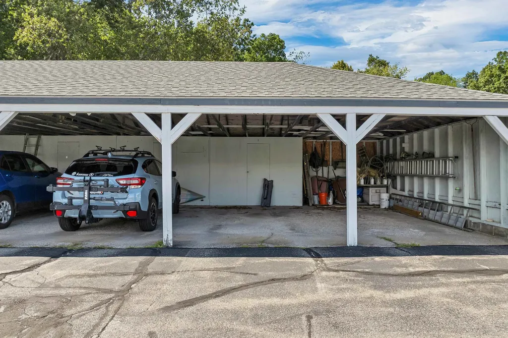 100 Pillsbury Road Londonderry NH 03053