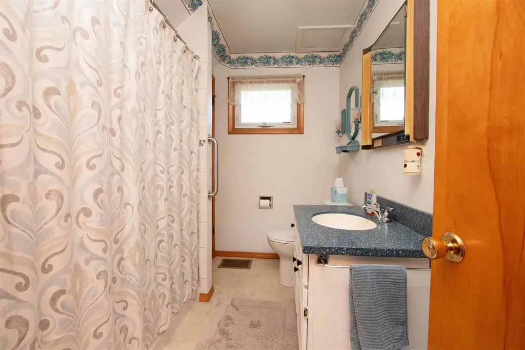 86 Payette Drive St. Johnsbury VT 05819