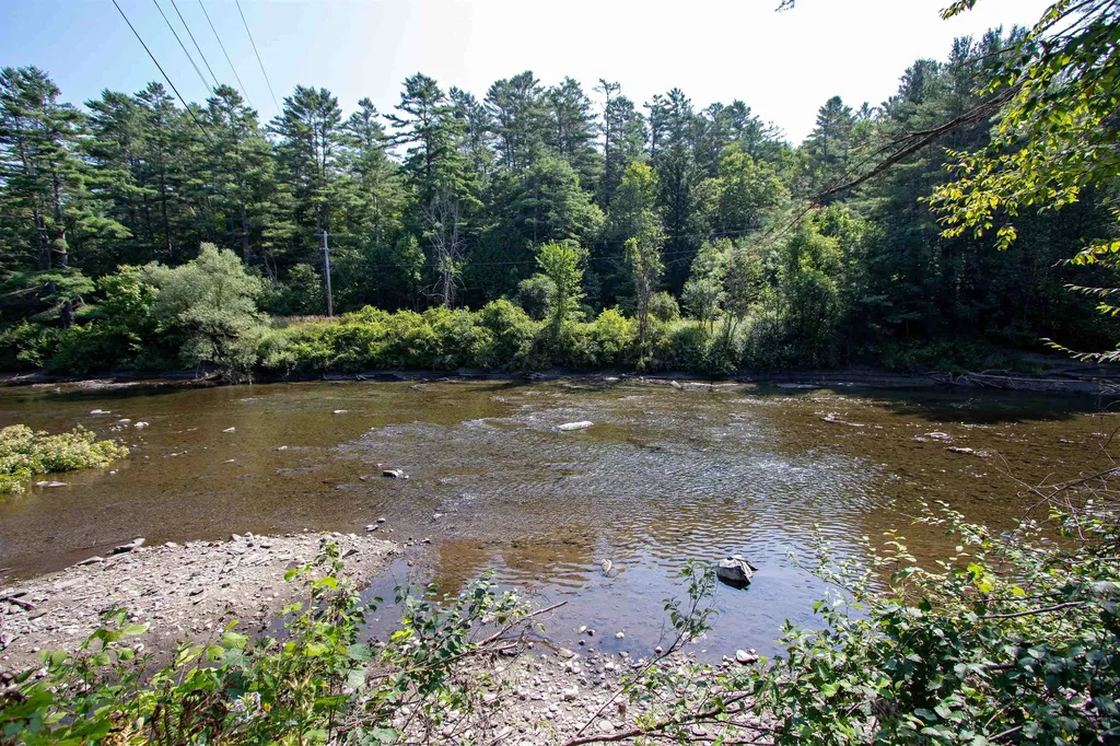 86 Payette Drive St. Johnsbury VT 05819