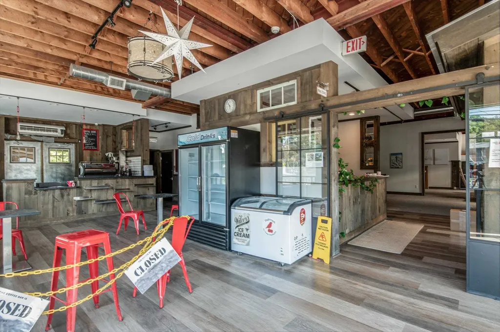 199 & 207 Main Street Ludlow VT 05149