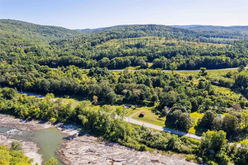 798 Vt Route 14 Sharon VT 05065