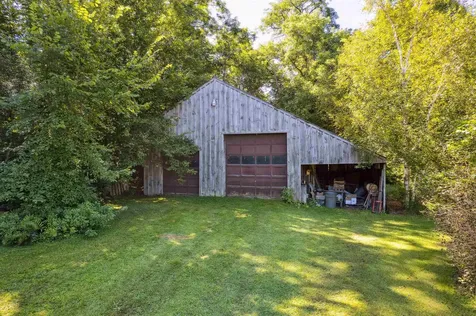 798 Vt Route 14 Sharon VT 05065